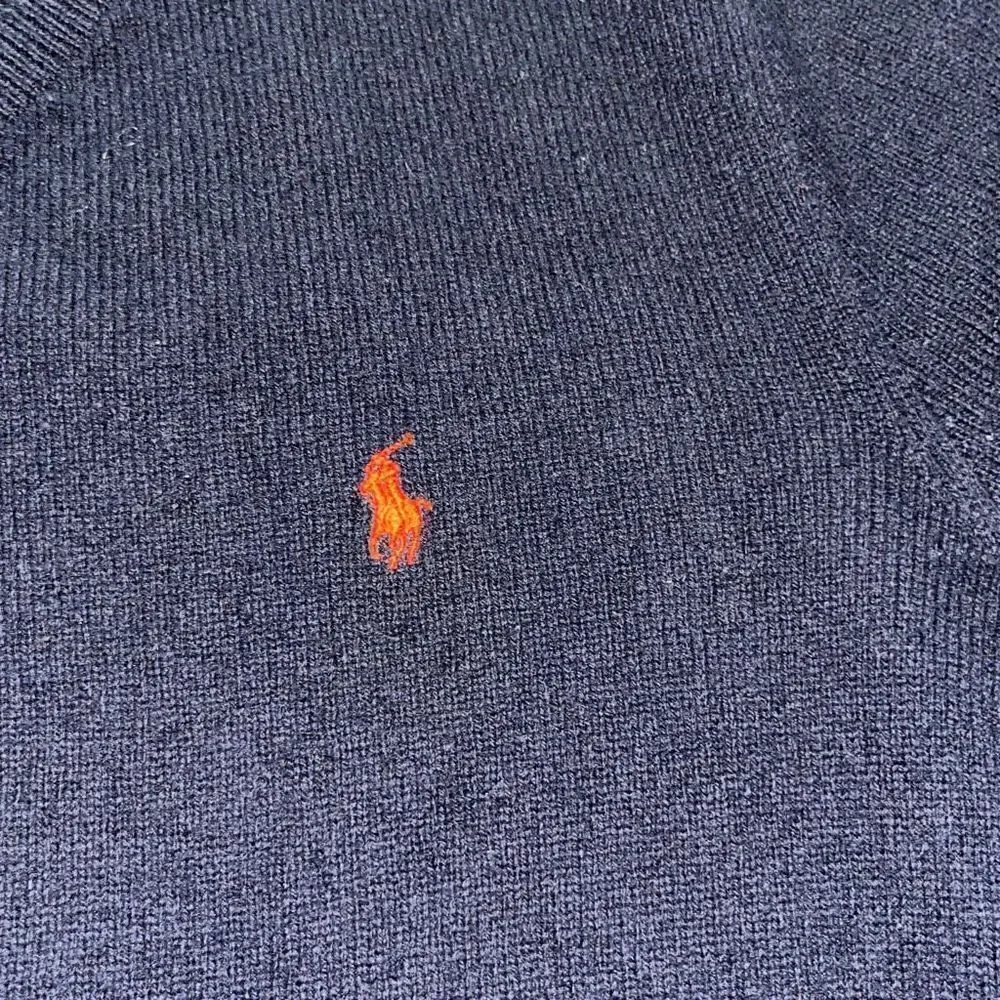 POLO RALPH LAUREN Men's Pure Lambswool Warm Soft Navy V-neck Jumper, size L